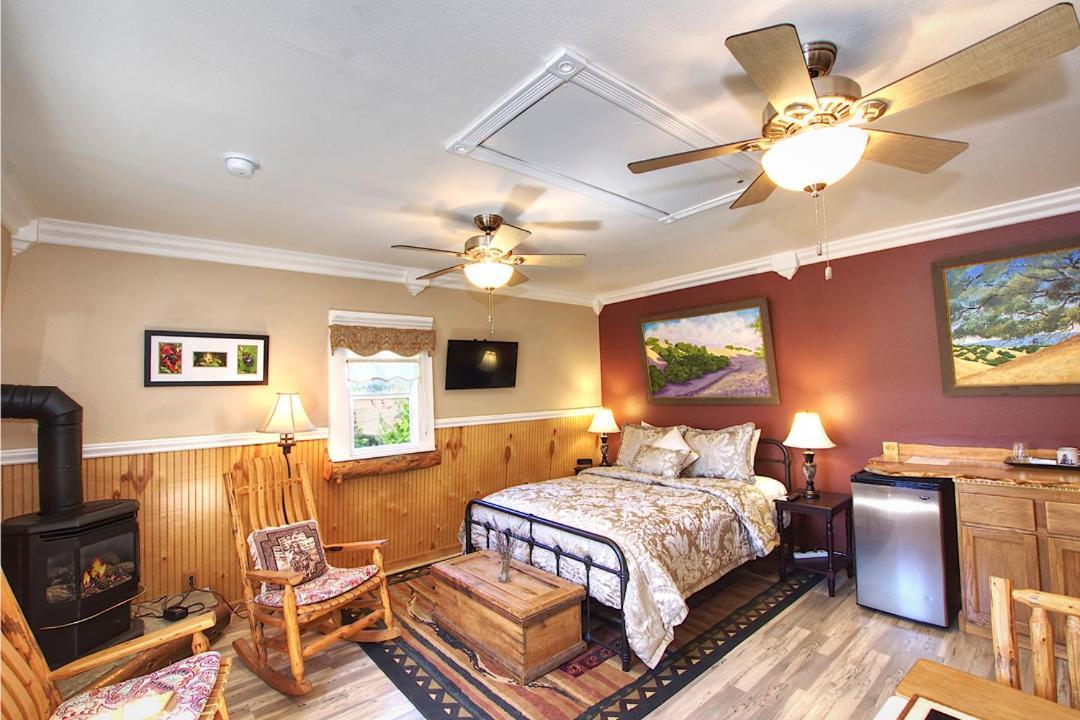 Forfriends Inn Wine Country Bed And Breakfast Санта-Инез Экстерьер фото
